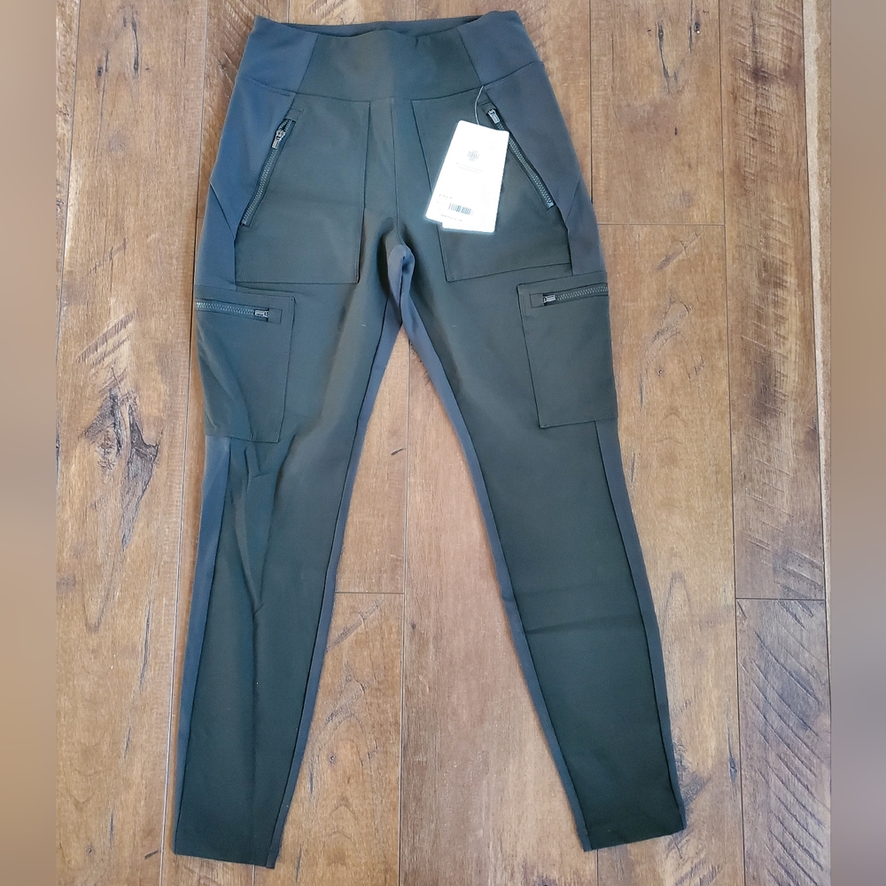 Athleta Hybrid Cargo II Leggings